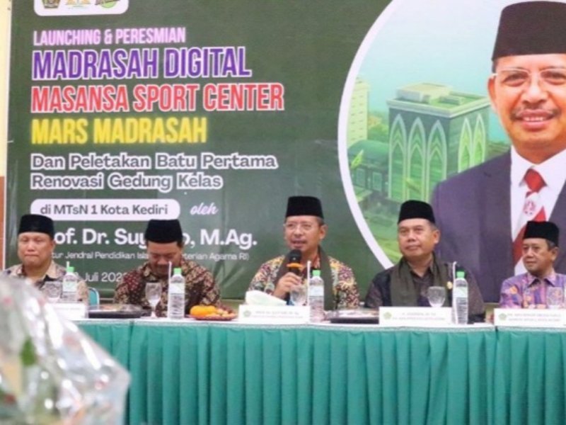 Ditjen Pendis Resmikan Madrasah Digital Berbasis Panca Cinta Sebagai Wujud Transformasi MTsN 1 Kota Kediri