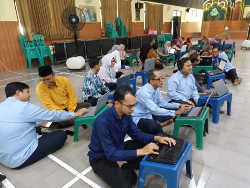 Guru Bertumbuh, Kompetensi Meningkat: Membangun Growth Mindset Menuju Guru Profesional