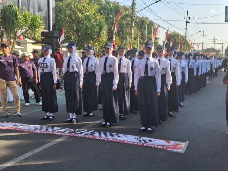 MTsN 1 Kota Kediri Kirim Dua Peleton dalam Lomba Baris-Berbaris HUT ke-81 RI